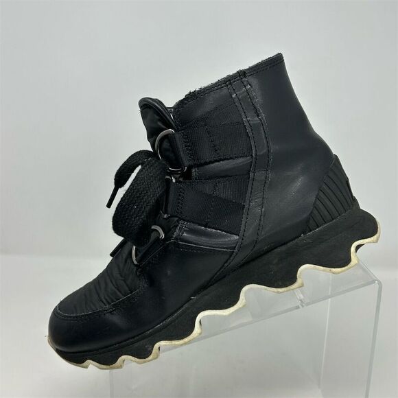Sorel Kinetic Short Black Leather Lace Up Waterproof Boot Sneakers Size 8.5 - Picture 4 of 13